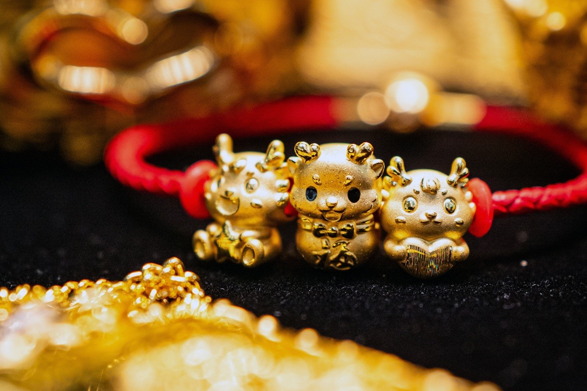 Gold digging, pawning and jewellery retail lift off with gold